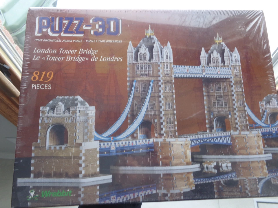 Vintage 1997 Puzz 3d London Tower Bridge by Wrebbit 819 Pcs Puzzle