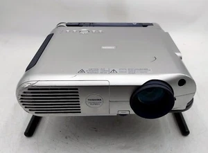 Toshiba TLP651U Toshiba Projector - Picture 1 of 9