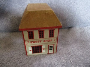 Pine Creek Collection Wooden Sweet Shop Musical Box - Candy Man Can - Picture 1 of 6