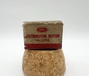 Vintage 40s Genuine Ford Tractor Distributor Rotor 9N-12200 NOS Original Box - Picture 1 of 9