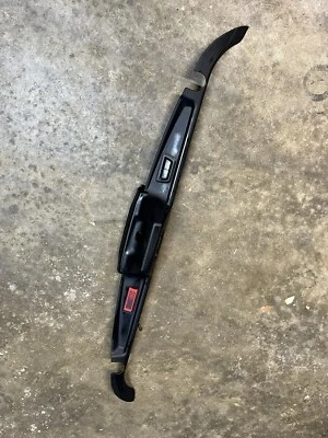 BMW 535i GT XDRIVE TRASERO MALETERO PESTILLO CUBIERTA UMBRAL PANEL RASGUÑO FABRICANTE DE EQUIPOS ORIGINALES 2010-2017 Foto 1 de 4