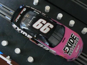 HORNBY DIGITAL C2281 NASCAR FORD TAURUS EXIDE #99 JEFF BURTON / KOMPLETT / TOP - Bild 1 von 16