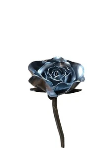 10 Piece DIY Weld Together Metal Rose Kit - Picture 1 of 6