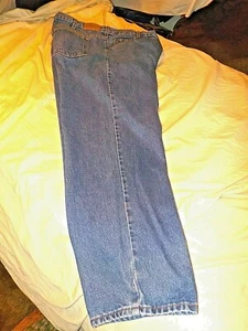 His SAVANE bluejeans (42 X 32 ). No cuff fraying. Nicely 'broken-in', soft & h - Picture 1 of 5