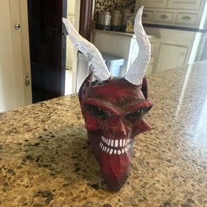 Estatuilla calavera de Satanás arte popular mexicano papel maché diablo de Halloween de colección - Imagen 1 de 13