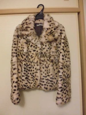Genuine Rabbit Fur animal Print Warm Coat  Stylish Women's Size 2 - Image 1 of 4
