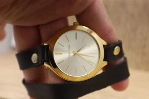 Damenuhr Michael Kors Runway MK-2309 41mm Wickelarmband Neu Fledermaus - Bild 1 von 6