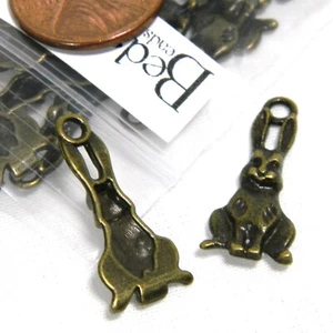 30 Antique Bronze 1" Sitting Easter Bunny Rabbit Antiqued Metal Pendant Charms - Picture 1 of 2