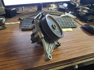 Bomba de dirección asistida Mercedes G63 AMG 2013-2015 0074660701 OEM - Imagen 1 de 7