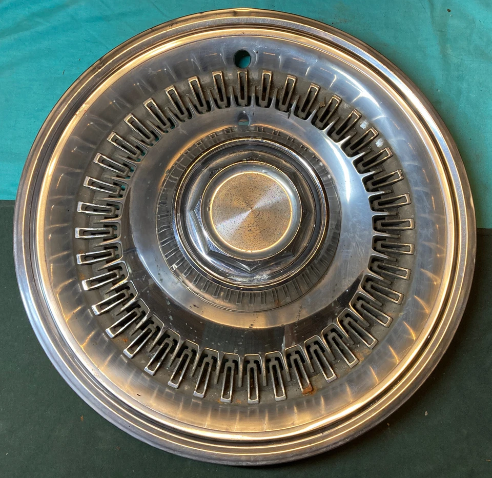 Dodge 100 150 200 300 400 1974-1978 camioneta Chrysler Plymouth tapacubos cubierta de rueda Foto 1 de 4