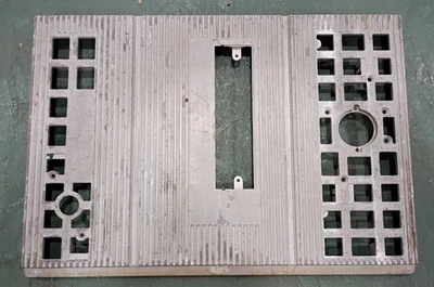 Sierra de mesa Makita 2708 estante de mesa Foto 1 de 4