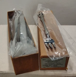 Boxed Set of 12 Oneida Stainless Steel Michelangelo Cocktail / Seafood Forks - Picture 1 of 6