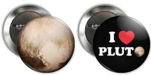 PLUTO BUTTONS insignia pin astronomía i corazón ciencia estrellas luna espacio exterior planeta - Imagen 1 de 2