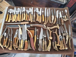 65 x Messer, Besteckteile, Geweihe, Konvolut, bzw Sammlung eines Jägers. - Bild 1 von 15