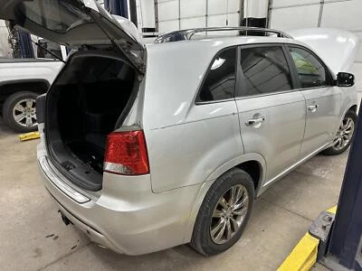 Regulador de ventana de puerta trasera derecha usado se adapta a: Kia Sorento 2012 eléctrico trasero Foto 1 de 4