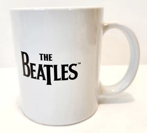 The Beatles White Album Kaffeebecher Tasse schwarzes Logo und silberne Schrift auf Rückseite  - Bild 1 von 4