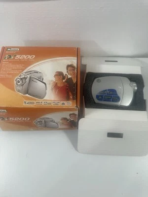 Mustek DV5200 Multi-Function Digital Video Camcorder Mpeg-4 SD MMC Card Reader - Image 1 of 4