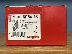 Legrand 25amp Rcbo Lexic C25 606413 30mA 10kA Single Pole Rcbo 240v - Picture 1 of 2