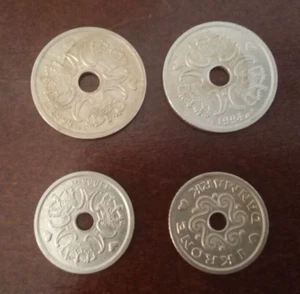 TWO 2 KRONER AND TWO 1 KRONER CIRCULATED DENMARK COINS 1992, 1993, 1994, 1995 - Picture 1 of 5