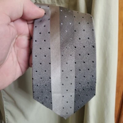 J. Ferrar Silver Geometric Men Necktie 57 x 2.75 New Silk Workwear Professional - Image 1 of 4