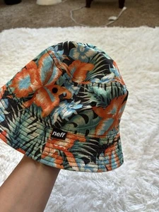 Neff classic adult design bucket hat. Great item. Fun - Picture 1 of 5