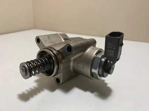 High Pressure Fuel Pump For Audi A6 A8 Quattro 2007-2009 4.2L Q7 Rs4 S5 2008 - Bild 1 von 3
