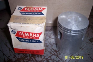 YAMAHA PISTON STD 193-11631-00-00 1968 YCS1 YCS1C 237-11631-00-96 - Picture 1 of 3