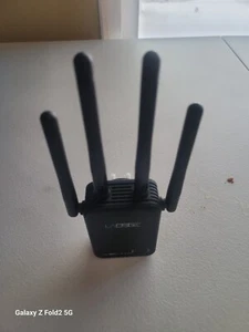 LAOSGE Super WiFi Extender Signal Booster, 1200Mbps WiFi Booster WLAN Intern - Bild 1 von 1