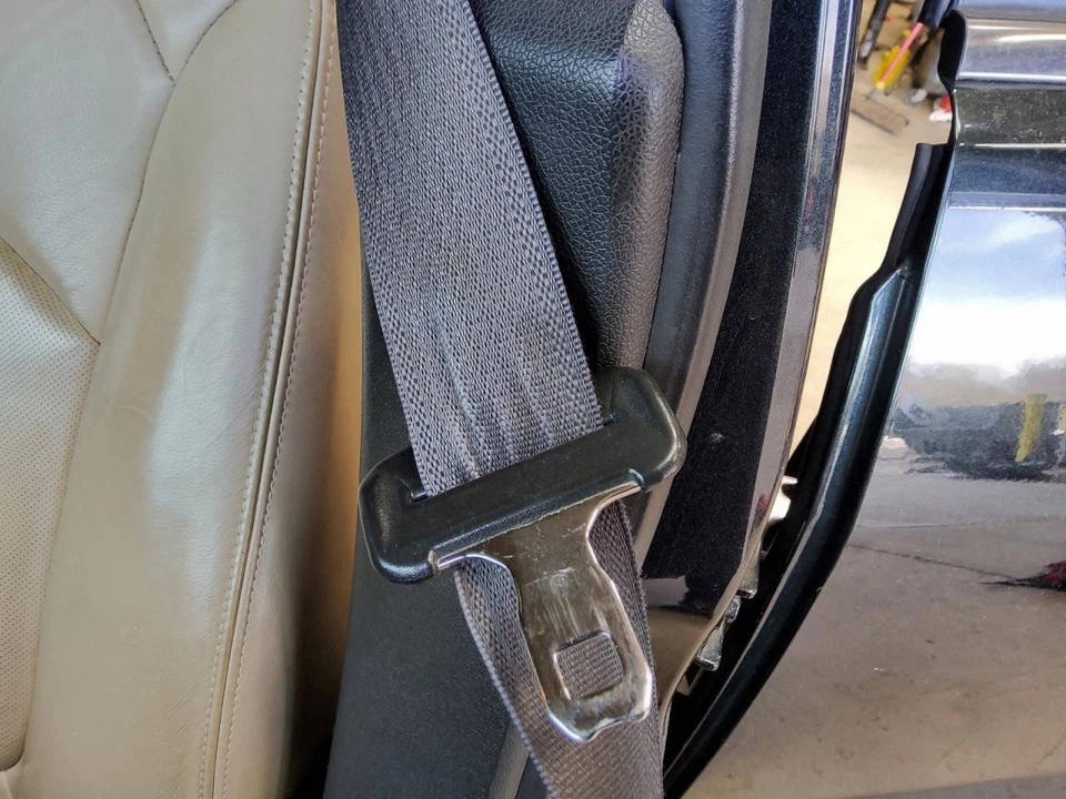 Seat Belt Front Bucket Driver Retractor Fits 09 ACADIA 571974 - Image 1 of 1