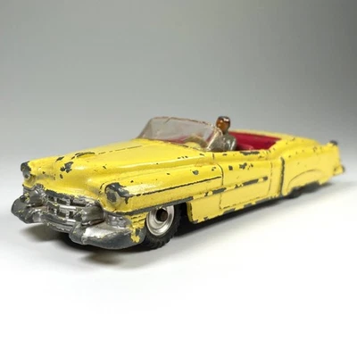 Vehículo de juguete vintage ~ 1957-63 Dinky Toys #131 amarillo Cadillac Eldorado Inglaterra Foto 1 de 4