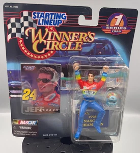 NASCAR STARTING LINEUP WINNER'S CIRCLE  1999  SERIES 1 JEFF GORDON DUPONT #24 - Picture 1 of 8