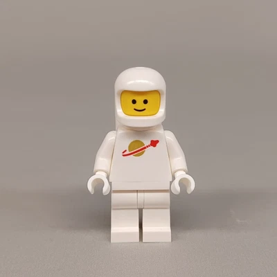 New LEGO White Classic Spaceman (5 Pieces) - From Galaxy Explorer (10497) - Image 1 of 4
