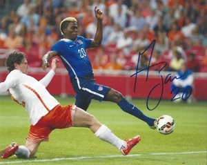 GYASI ZARDES AUTOGRAPH SIGNED 8X10 PHOTO USA USMNT COLUMBUS GALAXY RAPIDS COA - Picture 1 of 1