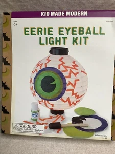 Kit artesanal de luz de globo ocular misterioso de Halloween moderno hecho para niños - Imagen 1 de 3