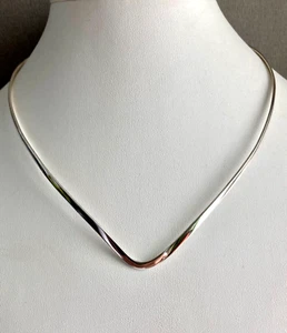 Vintage NOS 925 Sterling Silver V Shaped Collar Necklace ~ New ~ Unworn - Picture 1 of 4