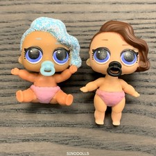 2x LOL Surprise Dolls Series 2 Lil Little Sisters surfer babe & splash queen 