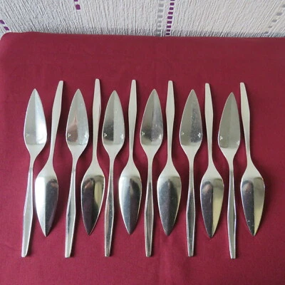 Christofle 12 Coltelli A Pesce Metallo Argentato Modello Drop L 19,8 CM - Immagine 1 di 4
