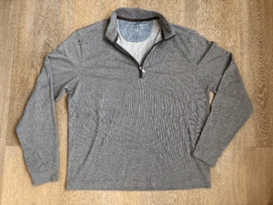 NUEVO SIN ETIQUETAS Johnnie-O Hombres Farber Cuarto Cremallera Chaqueta Gris Carbón Pullover - Mediano - Imagen 1 de 6