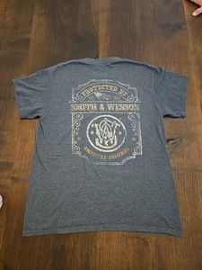 Smith & Wesson T Shirt Double Side Protected By Smith & Wesson American Original - Picture 1 of 8