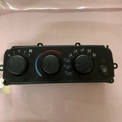 Módulo de control de clima Dorman 599-212 para Dodge Dakota Ram 1500 Ram 2500 Foto 1 de 2