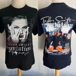 Camiseta TAYLOR SWIFT (2018) "Reputation" US Stadium Tour Fechas Swifty Talla Pequeña - Imagen 1 de 6