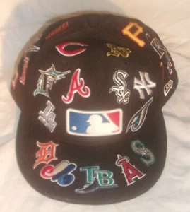 NEU ERA 59FIFTY BASEBALLKAPPE ALLE LOGOS IN SEHR GUTEM ZUSTAND GRÖSSE 7 1/8 - Bild 1 von 3
