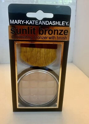 Bronceador iluminador Mary-Kate and Ashley iluminado por el sol con cepillo - bronce iluminado por el sol #603 Foto 1 de 4