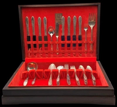 Oneida Heirloom CHATEAU Silver Plate 60-Pc Storage Chest Vintage 1934 Svc for 8 - Image 1 of 4