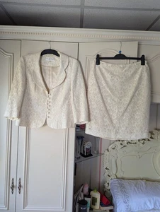 PHASE EIGHT FABULOUS CREAM LACE SKIRT SUIT - JKT SIZE 14, SKIRT SIZE 12 - Picture 1 of 9