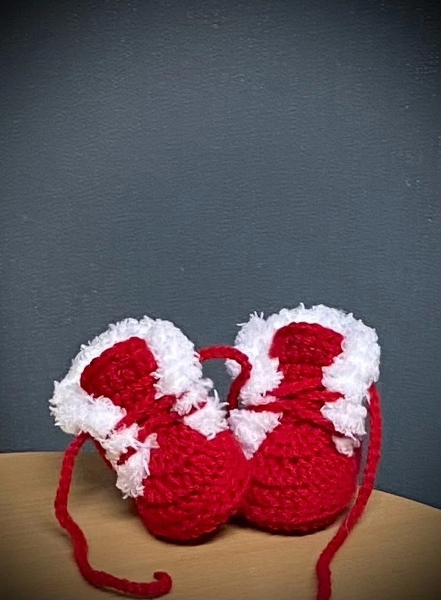 Crochet Newborn Baby First Shoes Booties Boots Slippers Trainers — 第 1/1 张图片