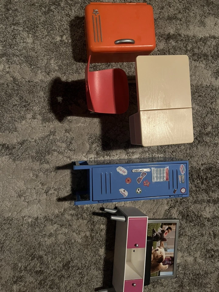 american girl doll Lot - Image 1 of 1