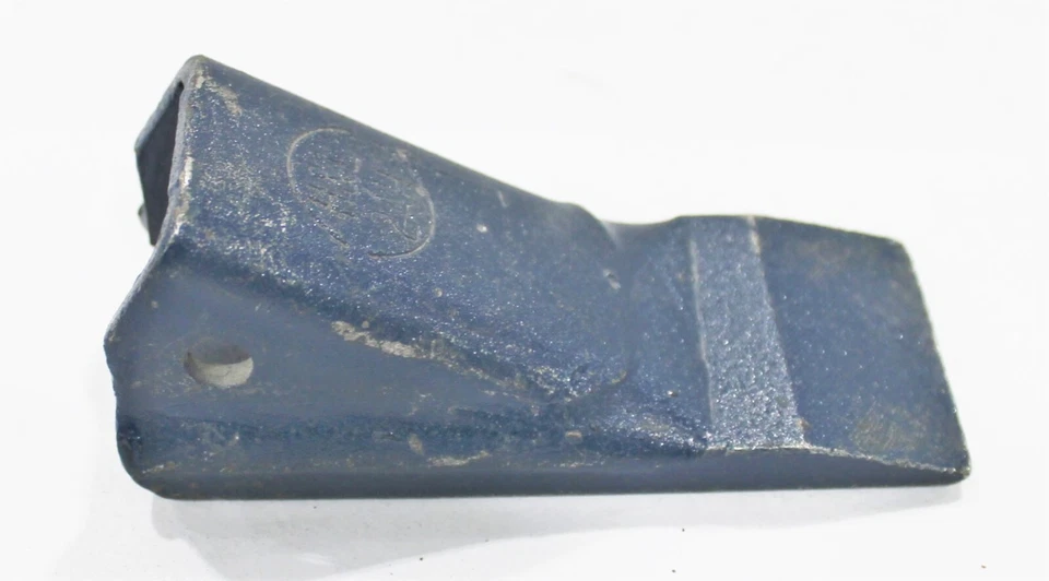 New 2AH H&L Tooth Company Trenching Machine Teeth - Image 1 of 1