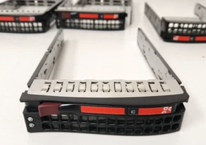 Lo of 6 Supermicro Hard Drive Tray / Caddy - 3.5 Inches LFF 01-SC93301-XX00C104 - Afbeelding 1 van 5