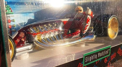 Holiday HOT WHEELS Santa's Slightly Modified Christmas 1:18 Diecast Red 2001 NEW - Image 1 of 4